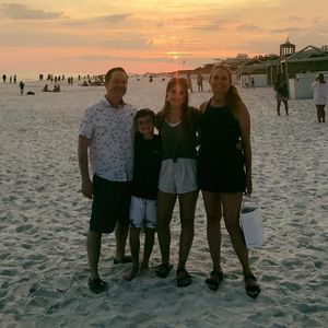 Meet your Posher, Suzanne